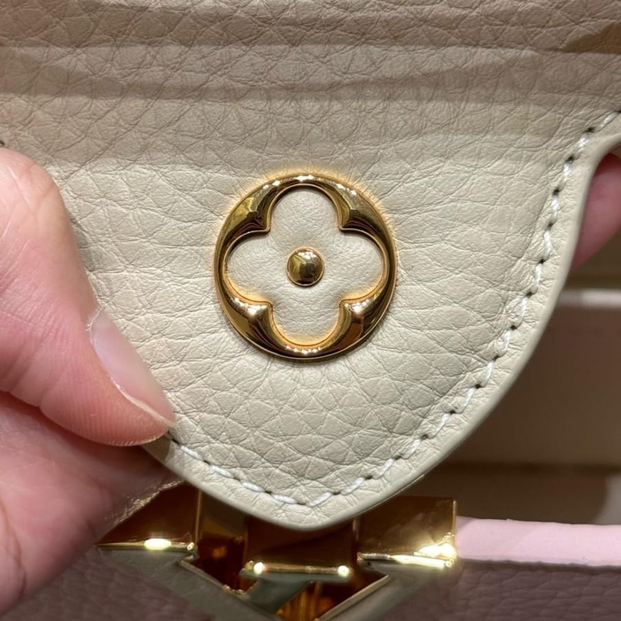 LOUIS  VUITTON