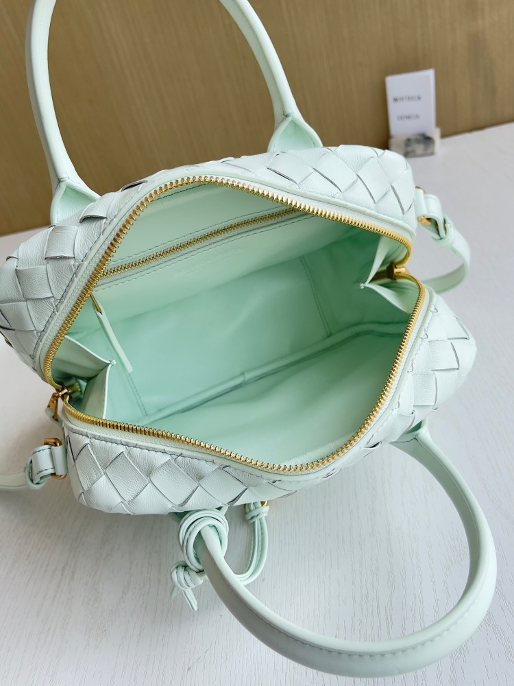 BOTTEGA-Veneta Small Getaway