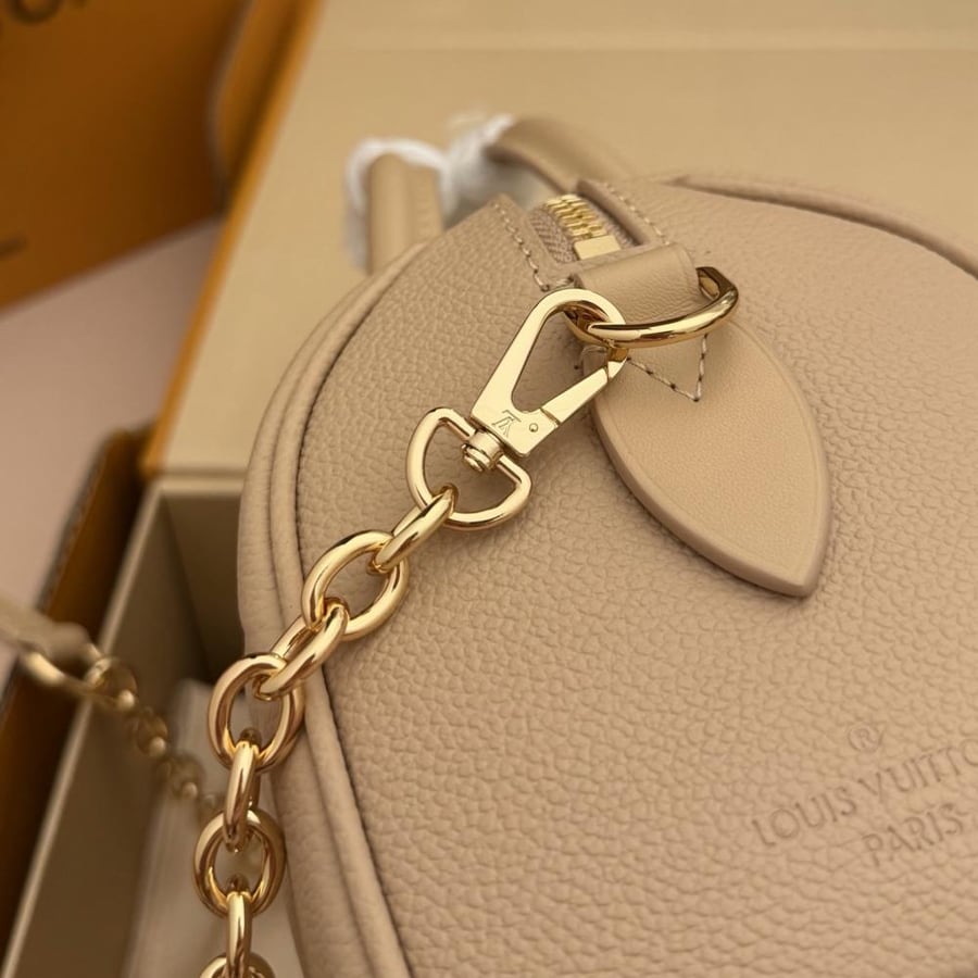 LOUIS  VUITTON
