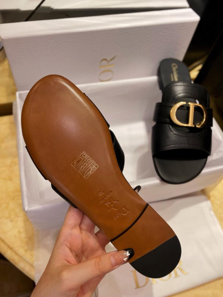 DIOR