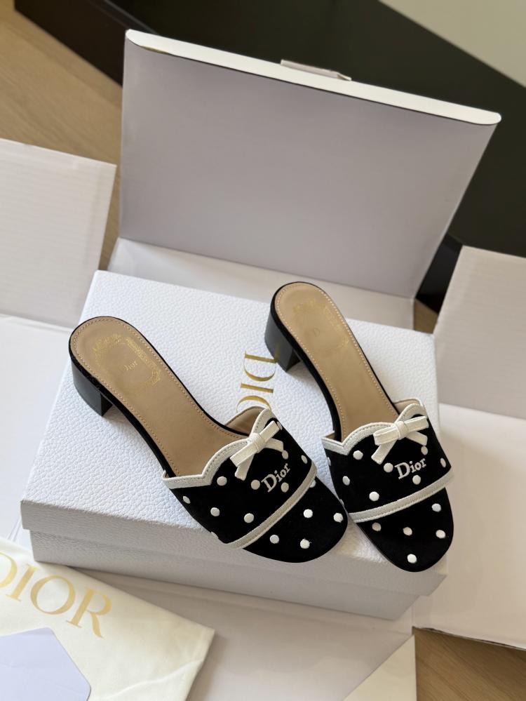 DIOR