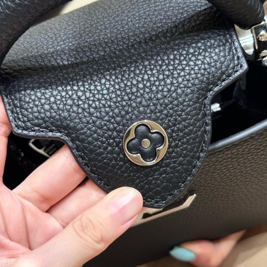 LOUIS  VUITTON