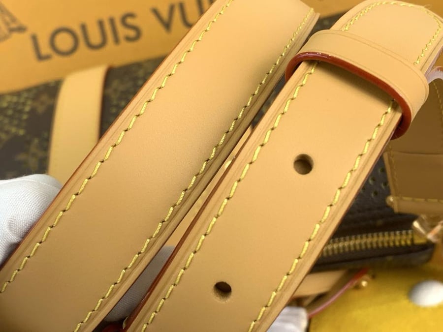LOUIS  VUITTON