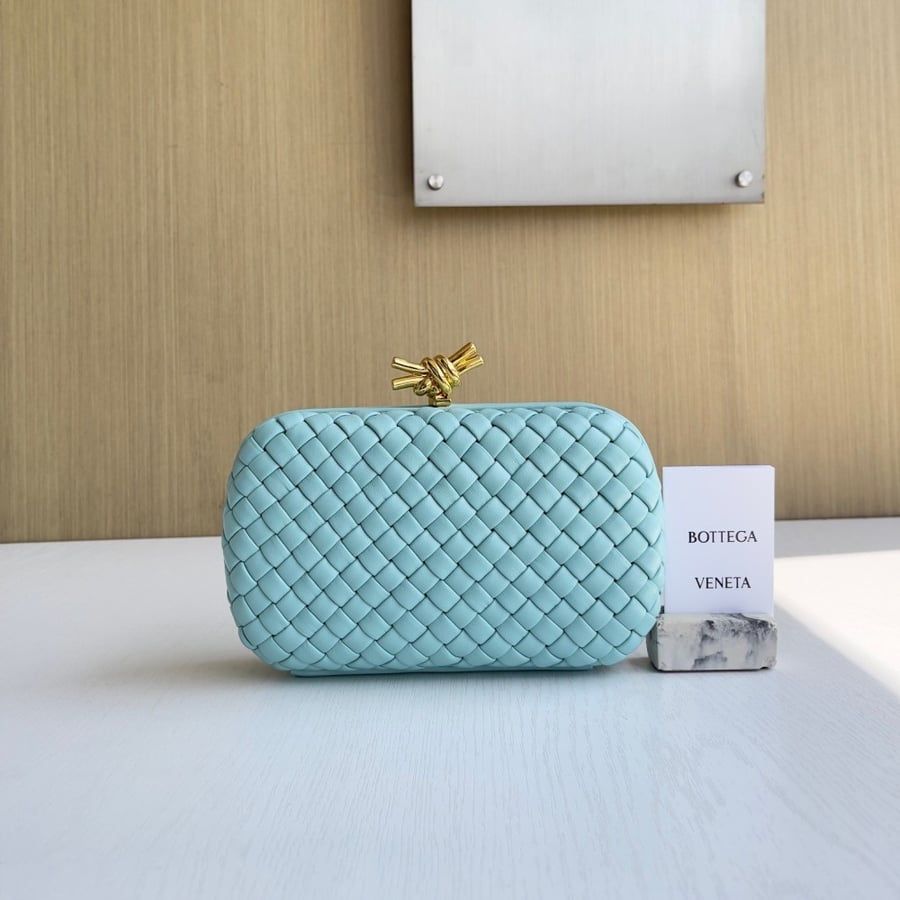 BOTTEGA