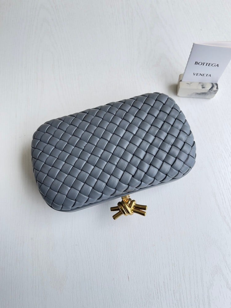 BOTTEGA