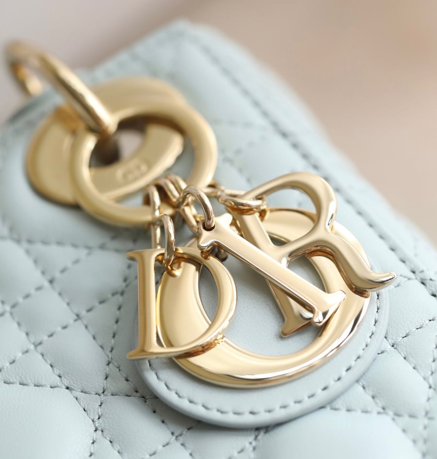 LADY DIOR