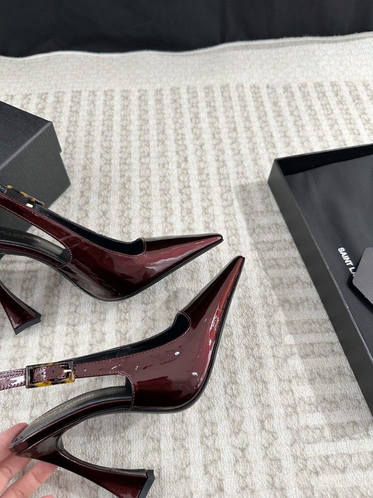 SAINT LAURENT