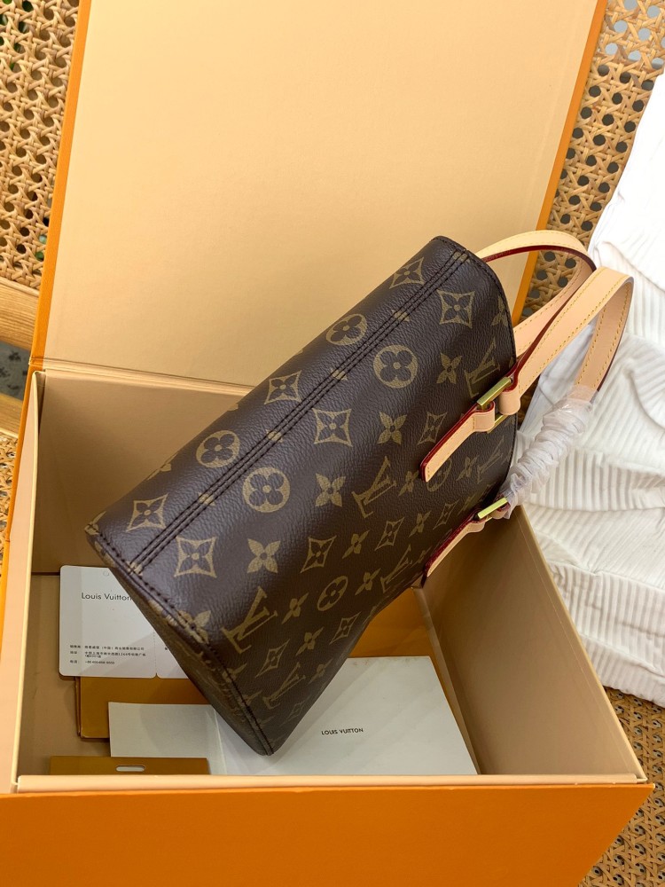 LOUISVUITTON