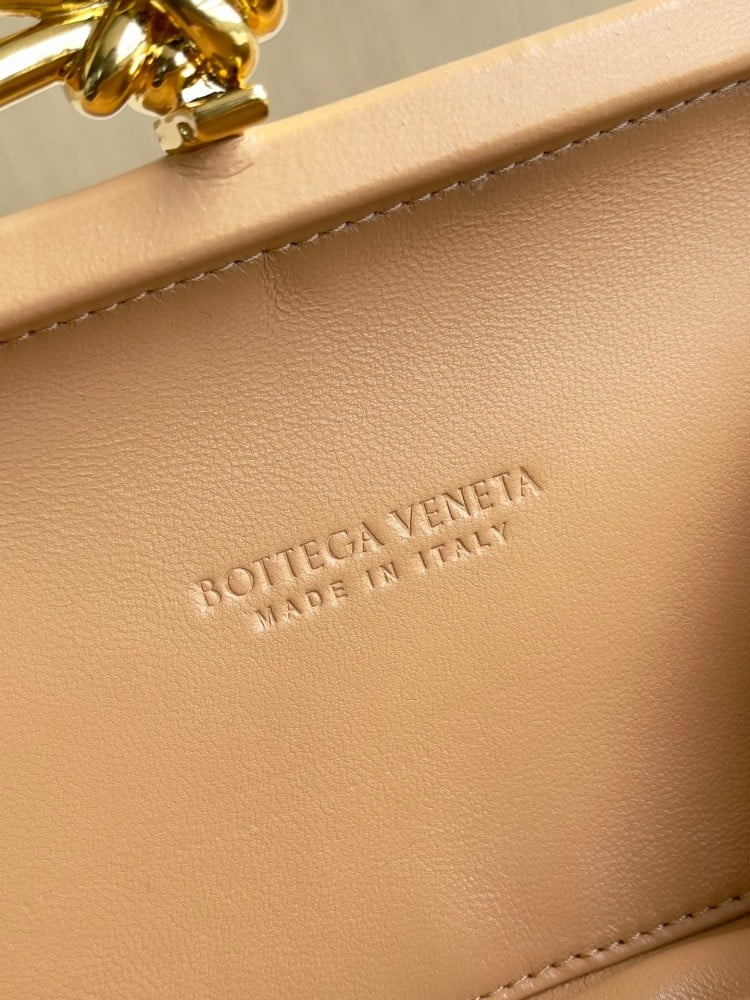 BOTTEGA
