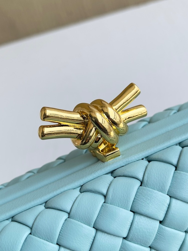 BOTTEGA