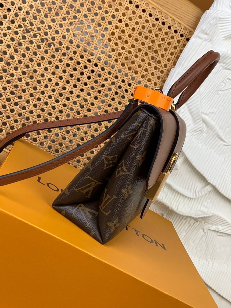 LOUISVUITTON-LOCU BB