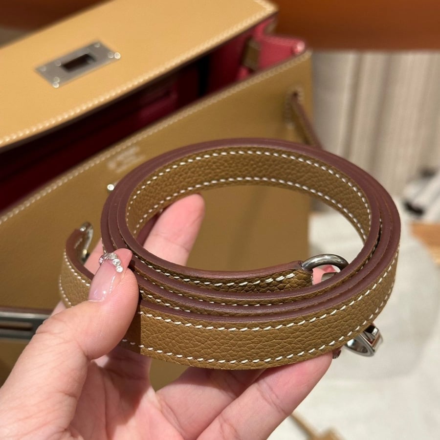 HERMES- Kelly 28