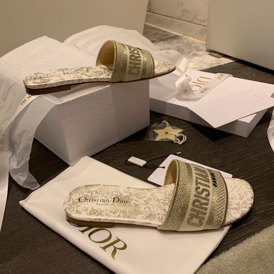 DIOR