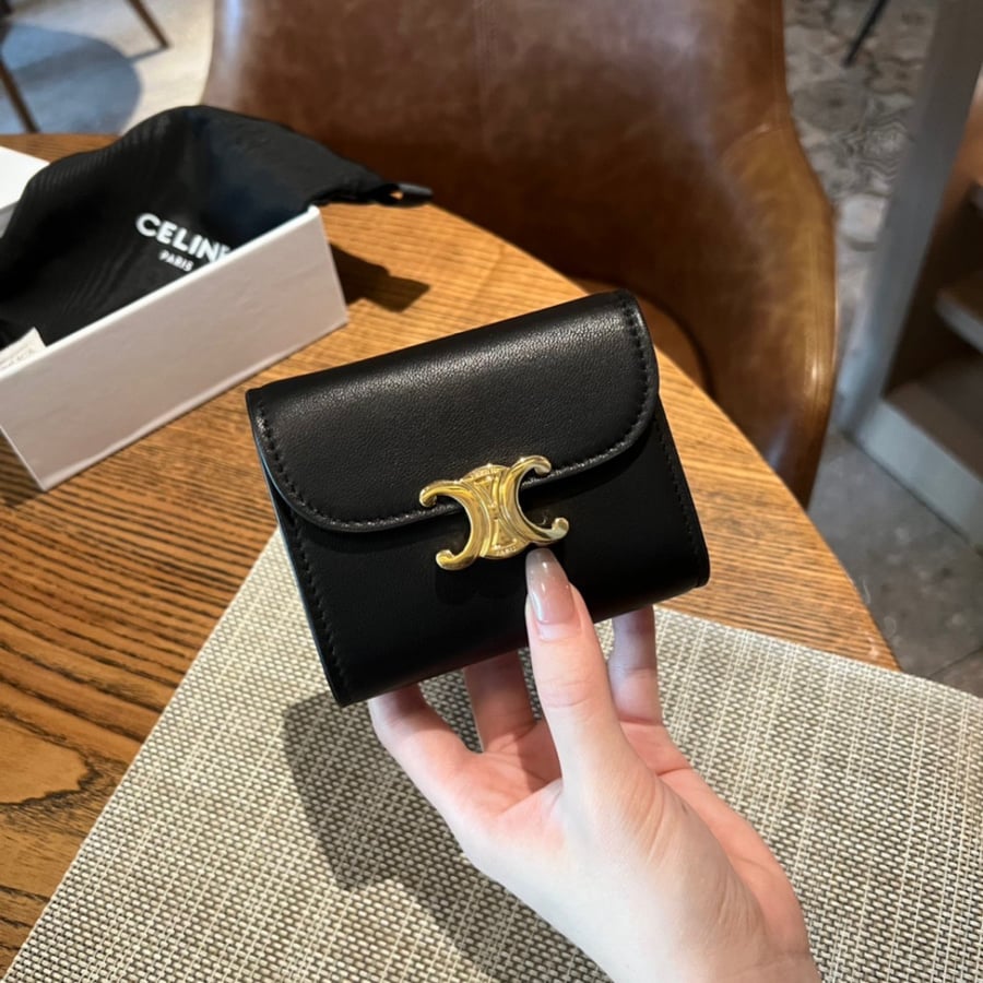 CELINE