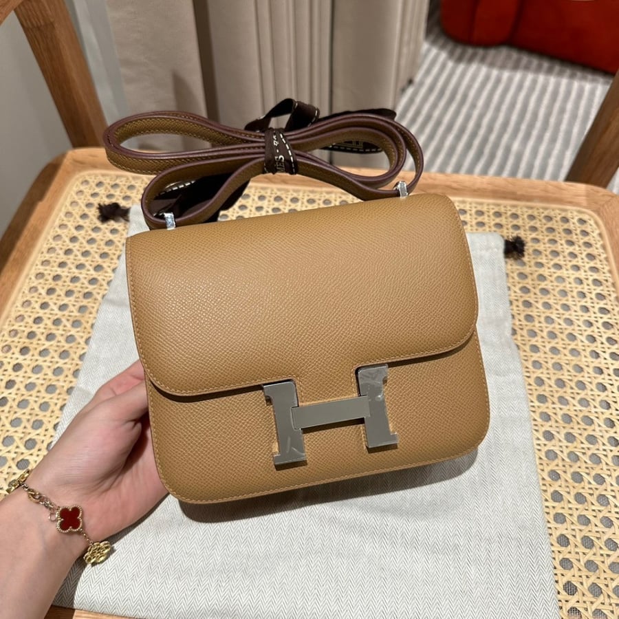 HERMES-Constance 19 CM