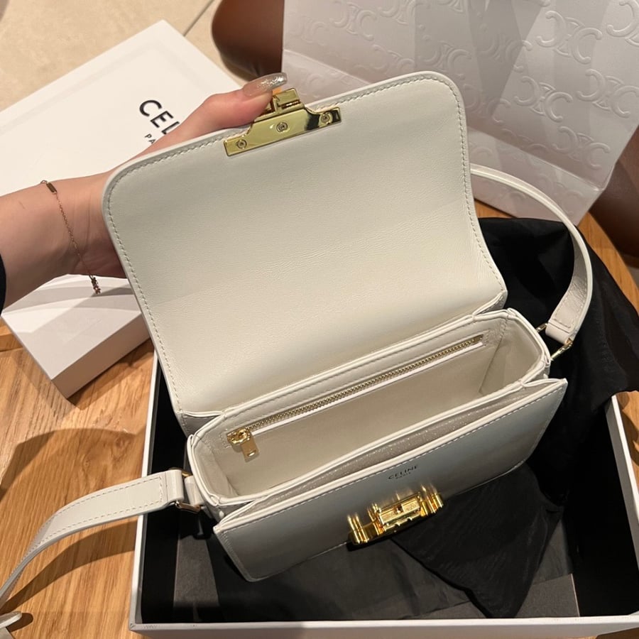 CELINE