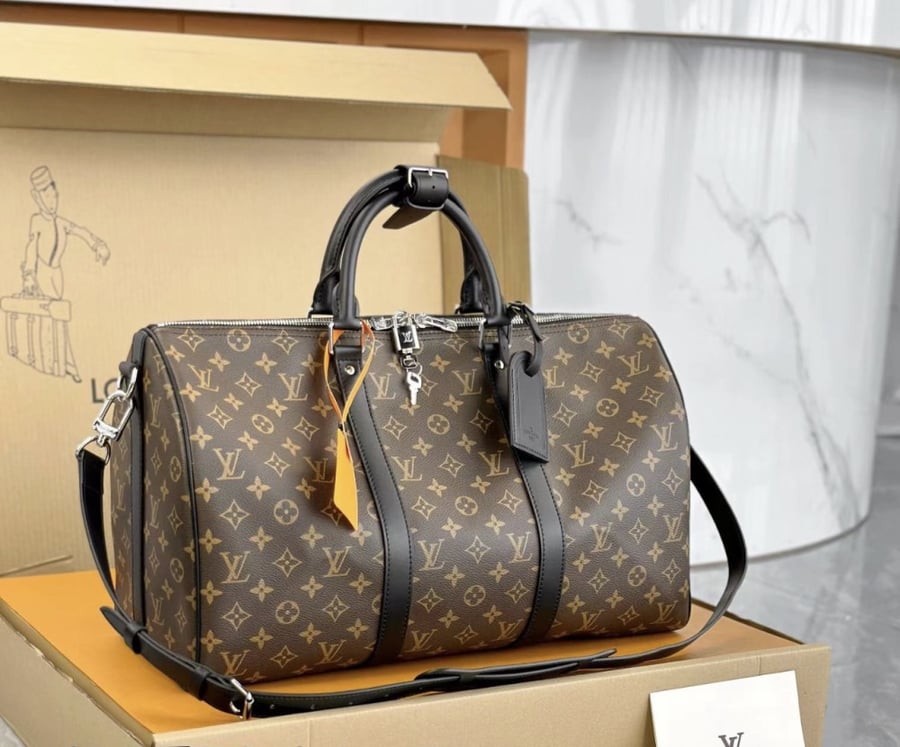 LOUISVUITTON