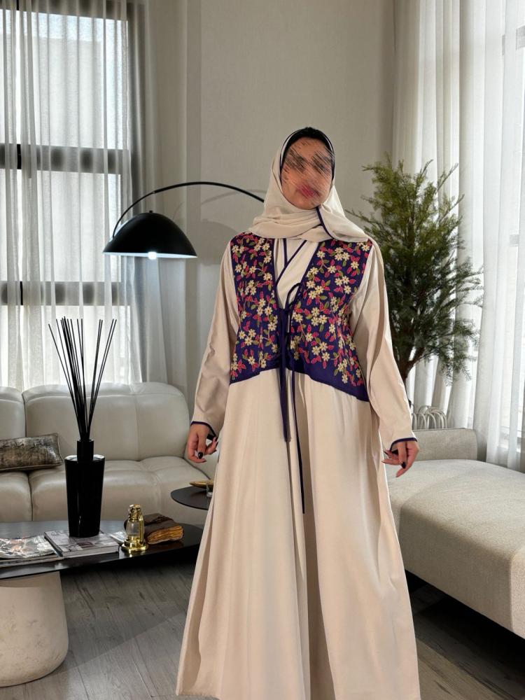 عباية كريب بيج بتصميم ناعم وخامة مريحة