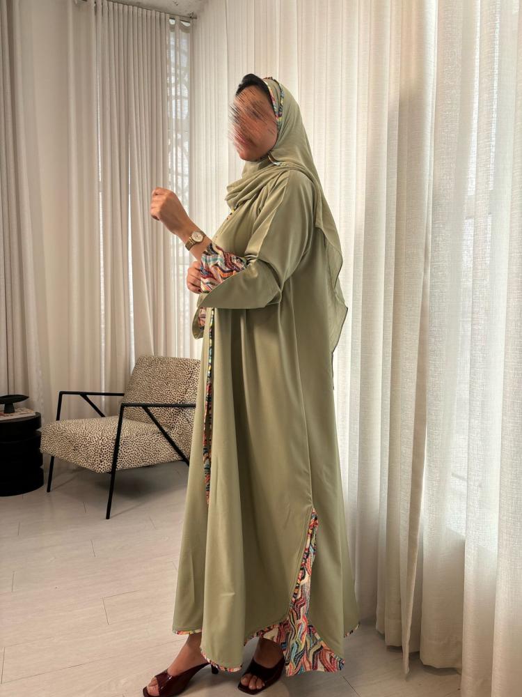 A-line crepe abaya, practical for outings