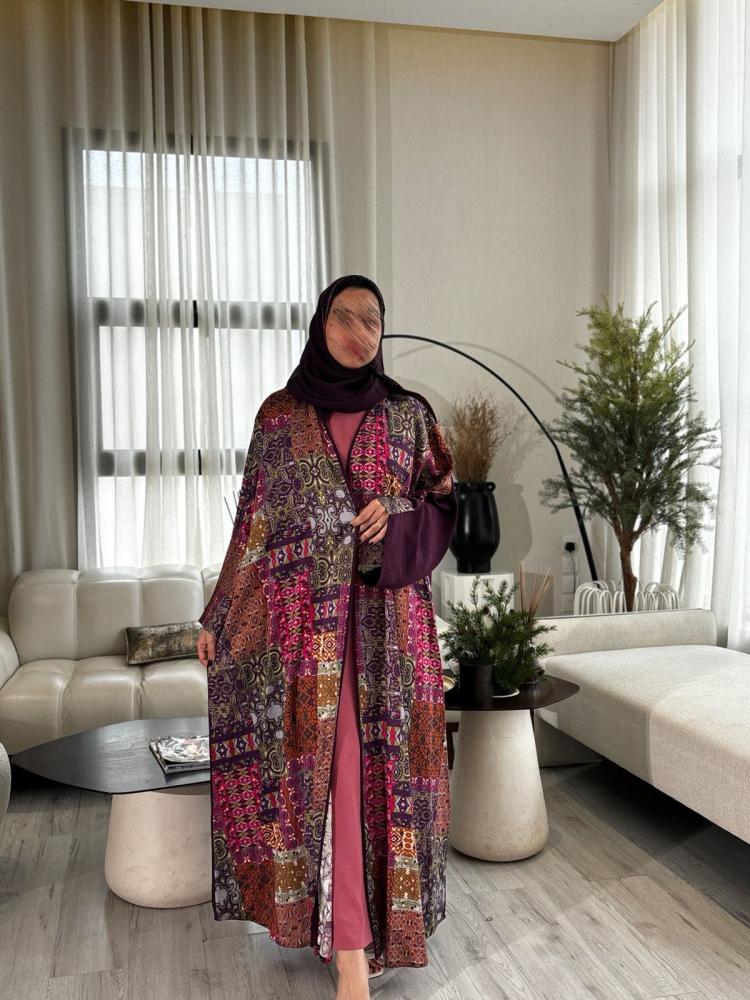 عباية قصة نص بشت بنقوش من الامام