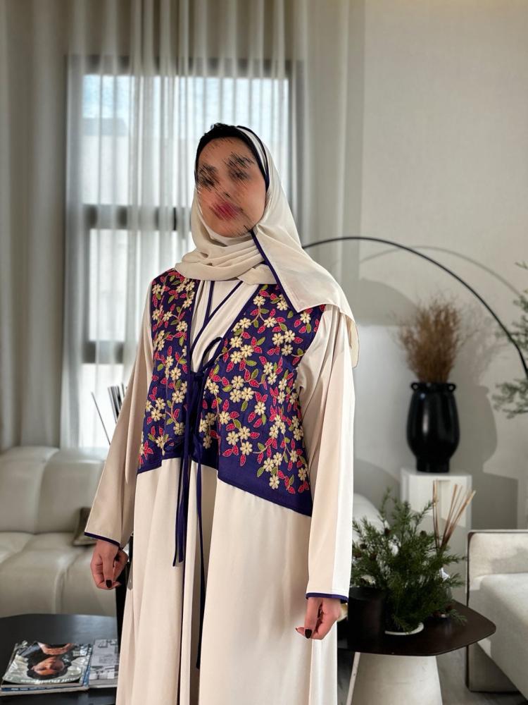 عباية كريب بيج بتصميم ناعم وخامة مريحة