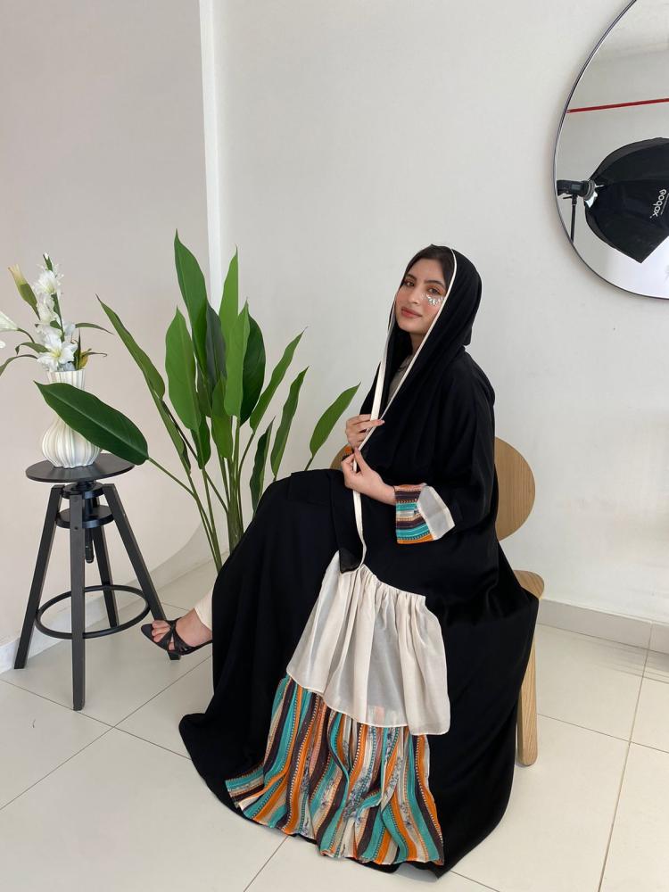 عباية كلوش كريب فخامة بسيطة