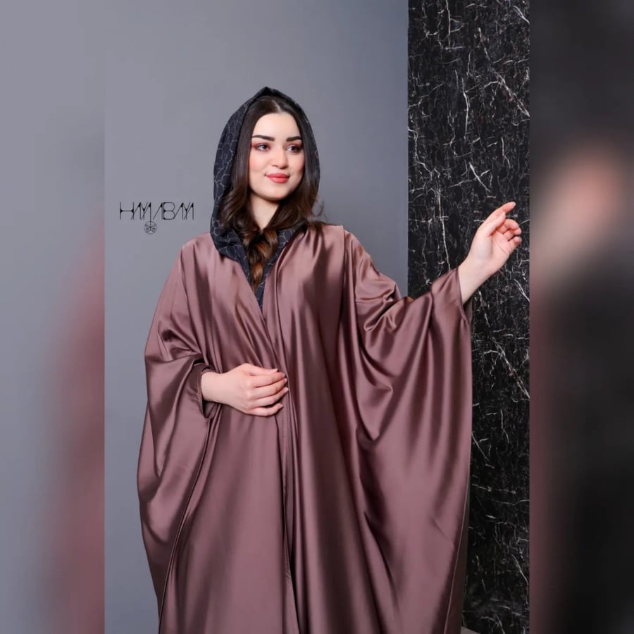 عباية حرير بشت باللون البني