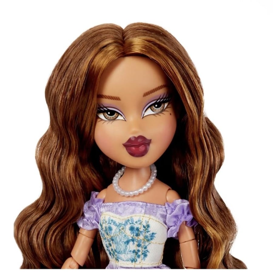 Bratz Goin Out Doll-Yasmin