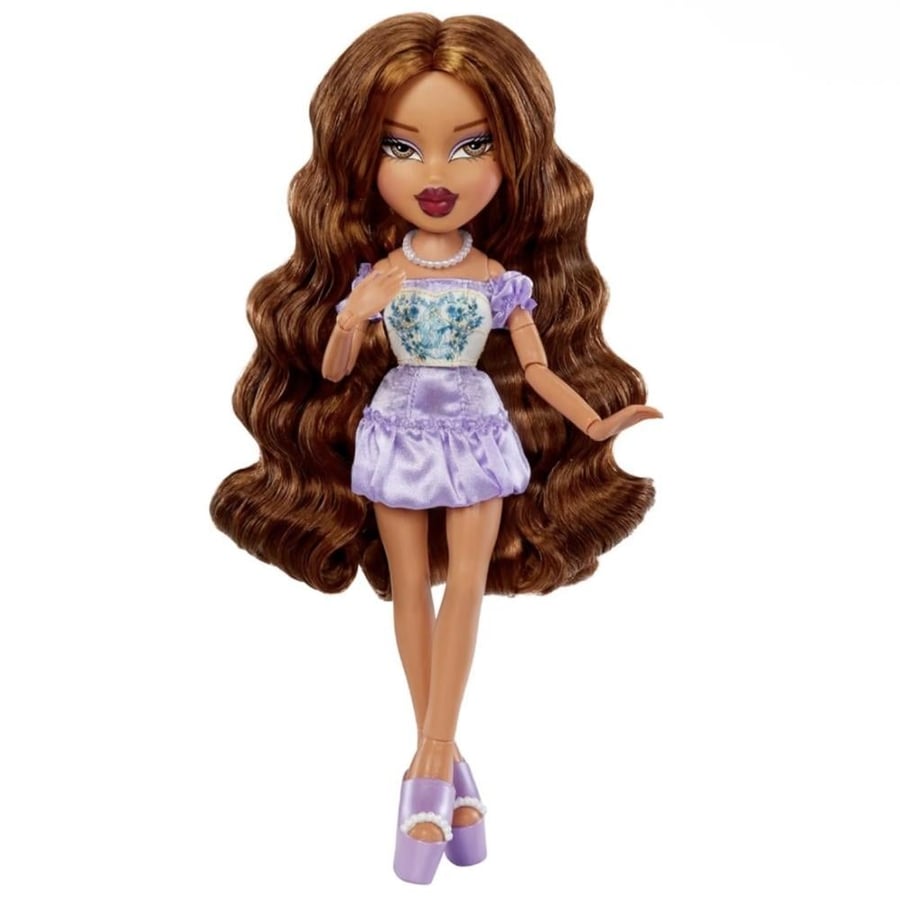Bratz Goin Out Doll-Yasmin