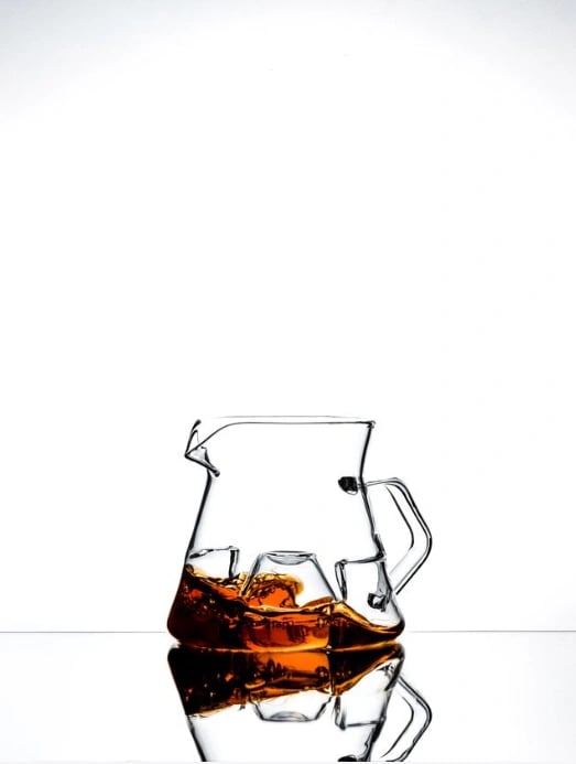 Small AVENSI WAVE Cyclone Carafe - ICOSA