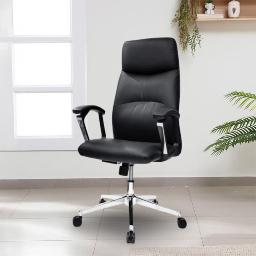 Luxury and distinctive executive office chair for your office