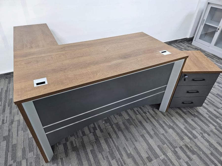 A modern administrative office with a practical and elegant design available in multiple sizes