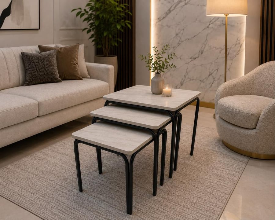 طقم طاولات خدمة مدرج 3 قطع بتصميم عصري وأرجل معدنية