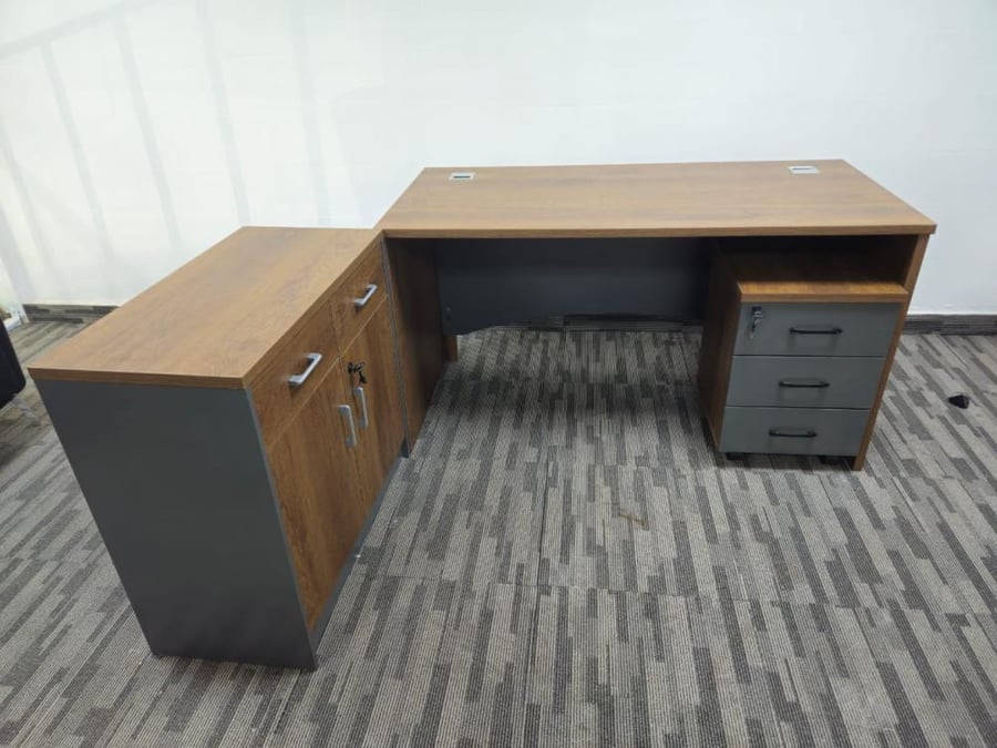 A modern administrative office with a practical and elegant design available in multiple sizes