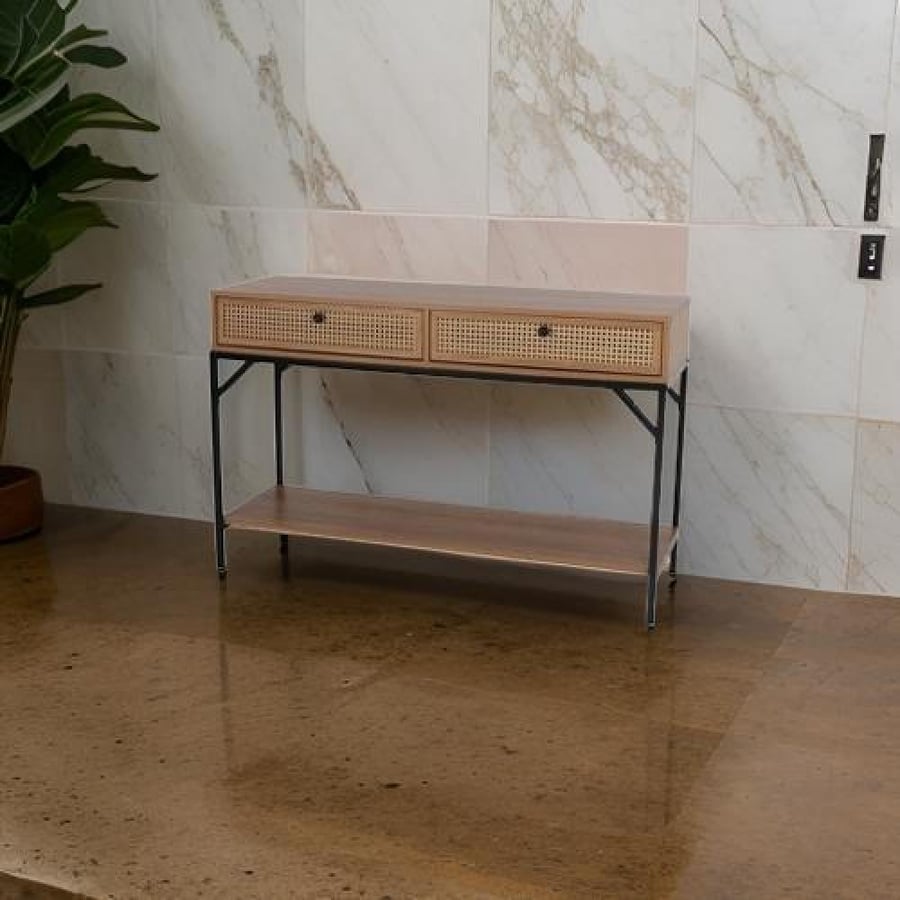 Entrance table wood