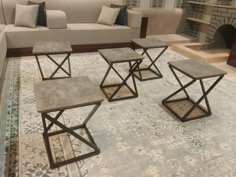 Single serving table