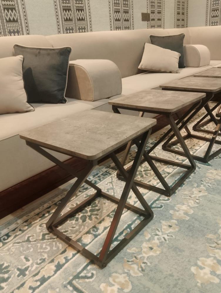 Single serving table