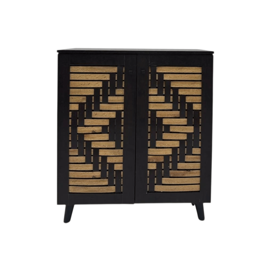 Shoe cabinet with an innovative and modern design