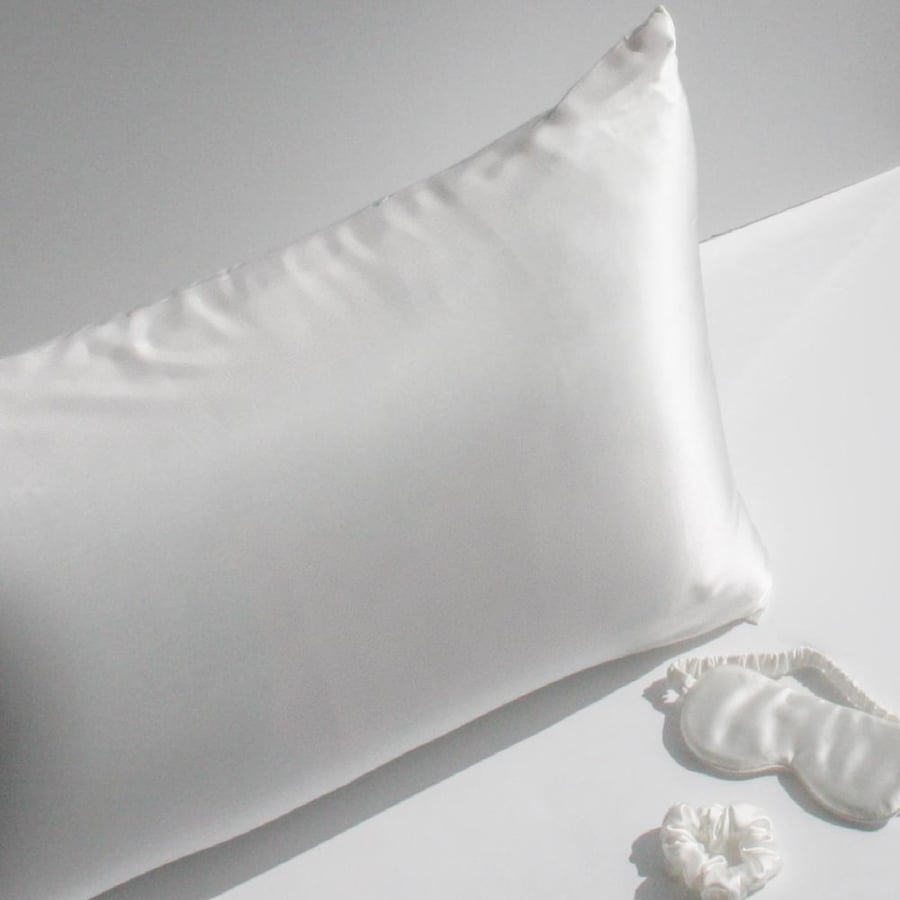 White Sleep Set  - Eye Mask + Scrunchie + Pillow case