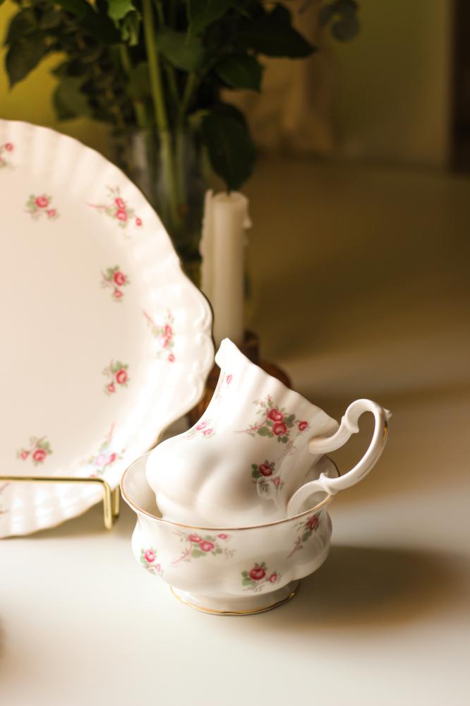 Antique tea set from Richmond