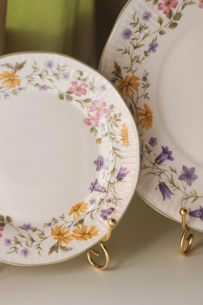 Wide serving dish with spring flowers