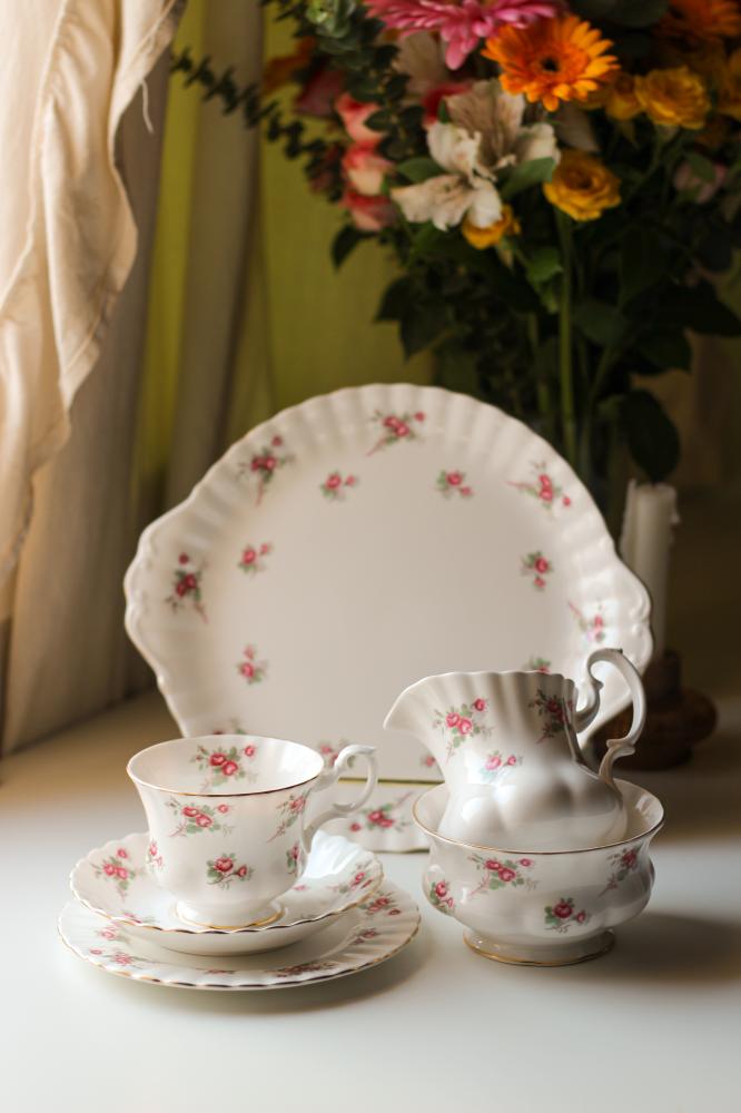 Antique tea set from Richmond