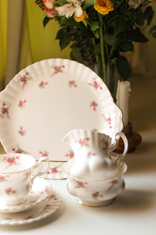 Antique tea set from Richmond