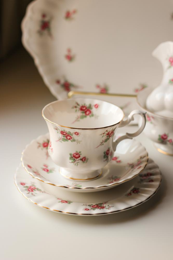 Antique tea set from Richmond