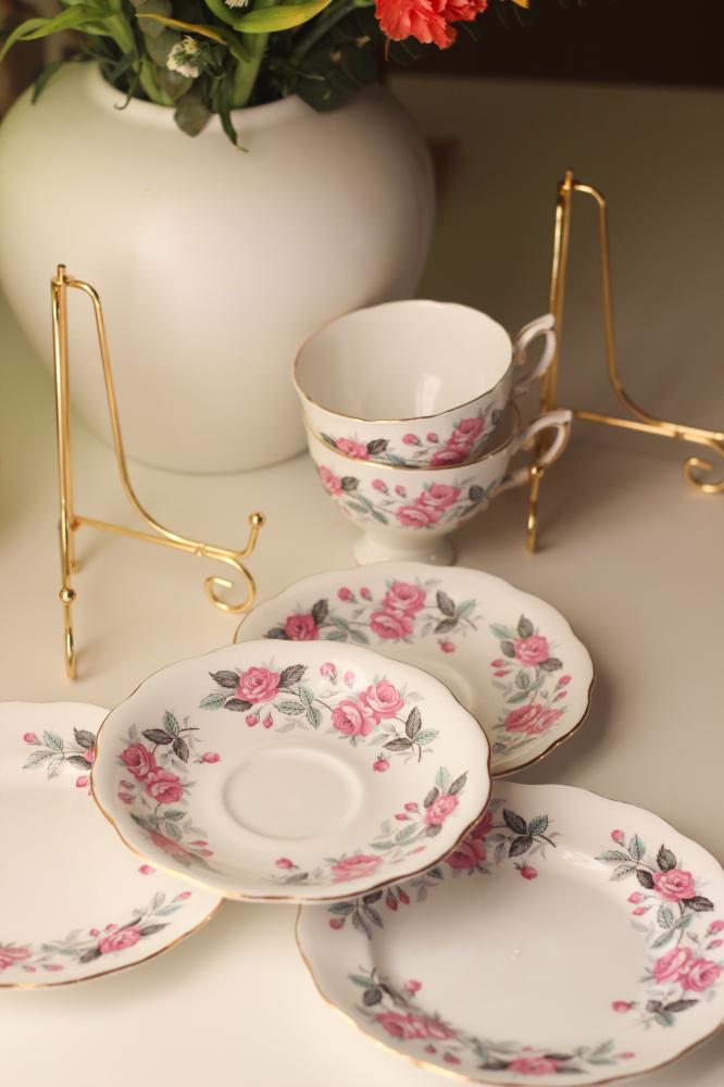 Three-piece set from Royal Standard / Pink Rose