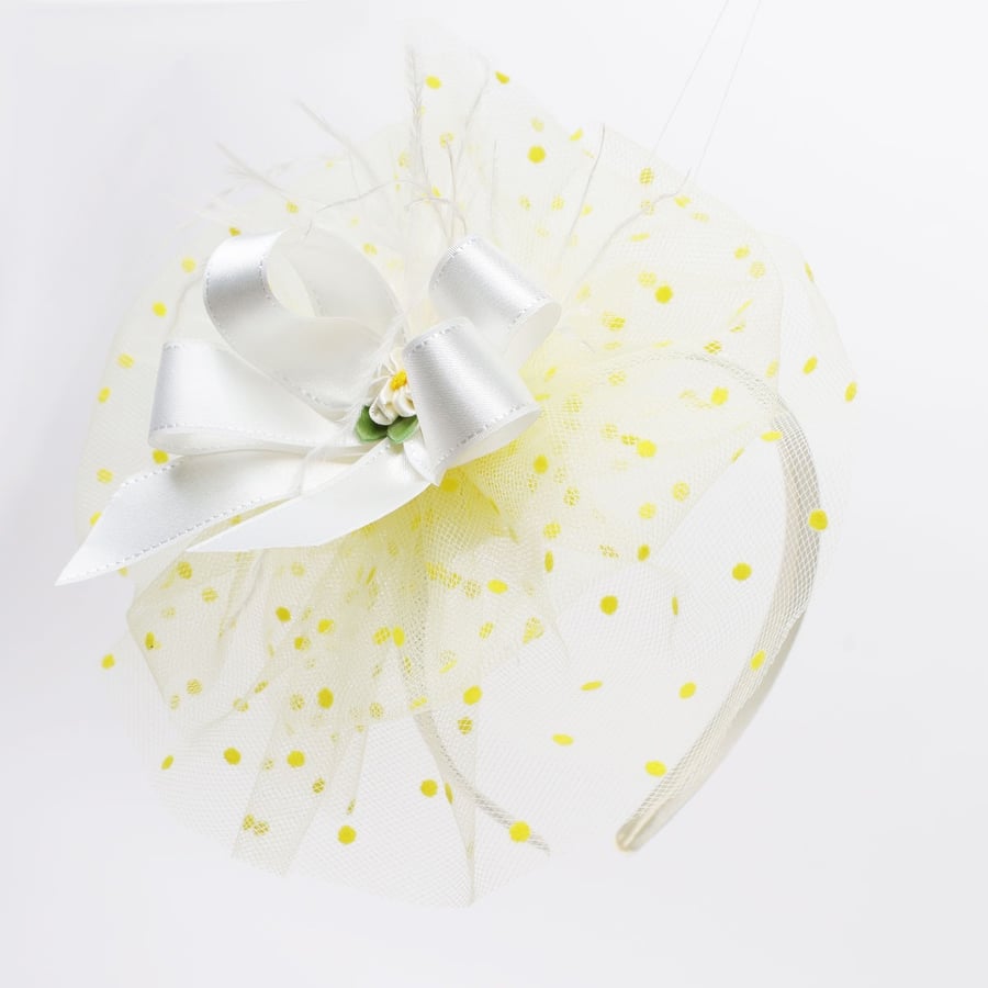 طوق yellow