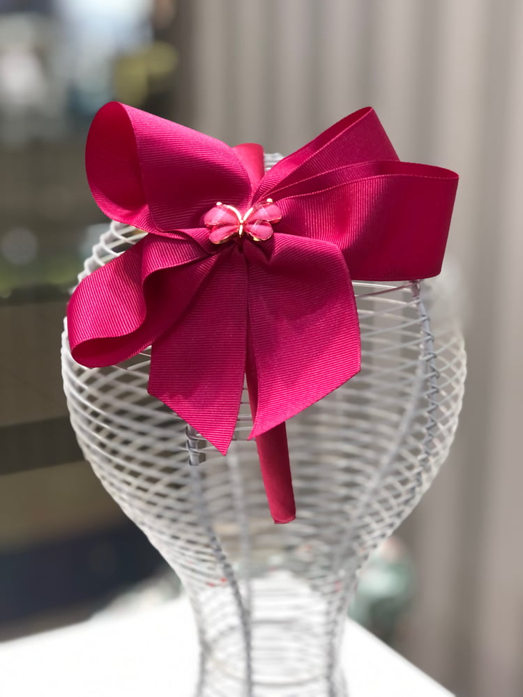 طوق butterfly pink