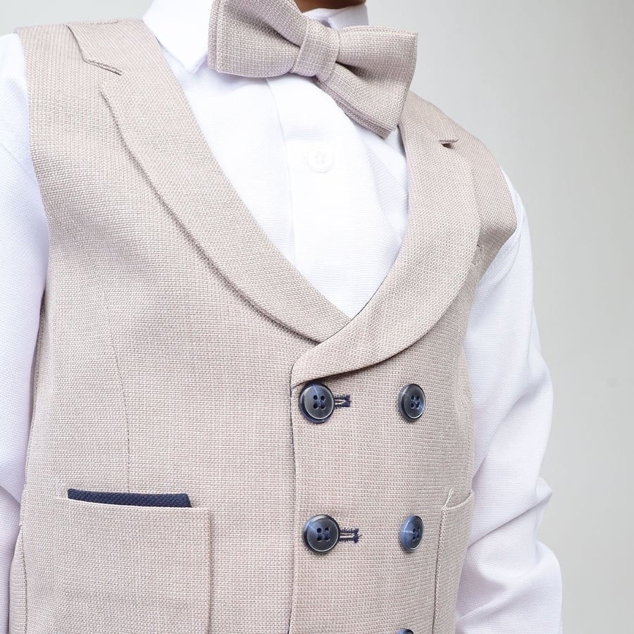 Oxford suit كحلي وبيج