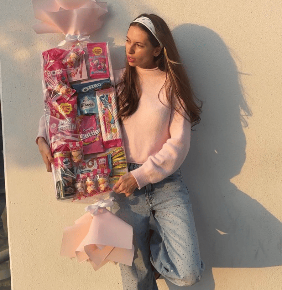 هدية الكاندي بار giant candy bar