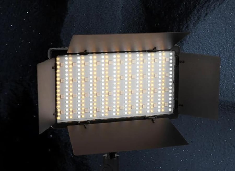 متجر ركاز مصباح إضاءة التصوير الاحترافي LED LIGHT PRO 600
